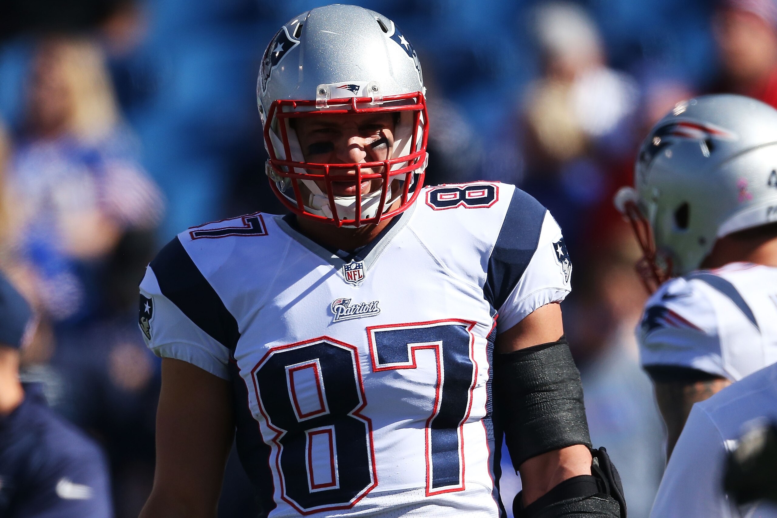 ORCHARD PARK, NY - OCTOBER 12:   Rob Gronkowski #87 of the New England Patriots warms up before the first half against the Buffalo Bills at Ralph Wilson Stadium on October 12, 2014 in Orchard Park, New York.  (Photo by Tom Szczerbowski/Getty Images)