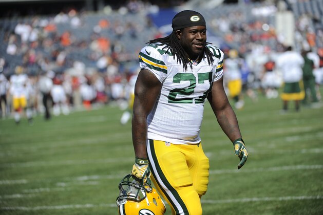 CHICAGO, IL- SEPTEMBER 28: Eddie Lacy #27 of the Green Bay Packers during warmups before their game against the Green Bay Packers on September 28, 2014 at Soldier Field in Chicago, Illinois.  (Photo by David Banks/Getty Images)