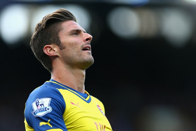 LIVERPOOL, ENGLAND - AUGUST 23:  Olivier Giroud of Arsenal in action during the Barclays Premier League match between Everton and Arsenal at Goodison Park on August 23, 2014 in Liverpool, England.  (Photo by Clive Brunskill/Getty Images)