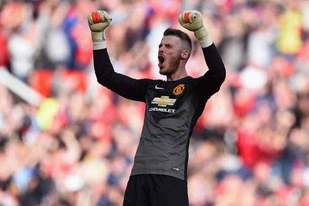 MANCHESTER, ENGLAND - OCTOBER 05:  David De Gea of Manchester United celebrates at the end of the Barclays Premier League match between Manchester United and Everton at Old Trafford on October 5, 2014 in Manchester, England.  (Photo by Michael Regan/Getty Images)
