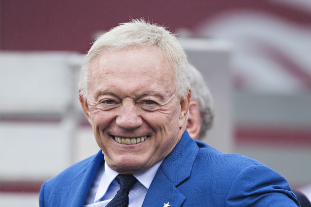 FAYETTEVILLE, AR - OCTOBER 11:  Dallas Cowboys owner Jerry Jones on the sidelines before a game between the Arkansas Razorbacks and the Alabama Crimson Tide to celebrate the 1964 Championship team at Razorback Stadium on October 11, 2014 in Fayetteville, Arkansas.  The Crimson Tide defeated the Razorbacks 14-13.  (Photo by Wesley Hitt/Getty Images)