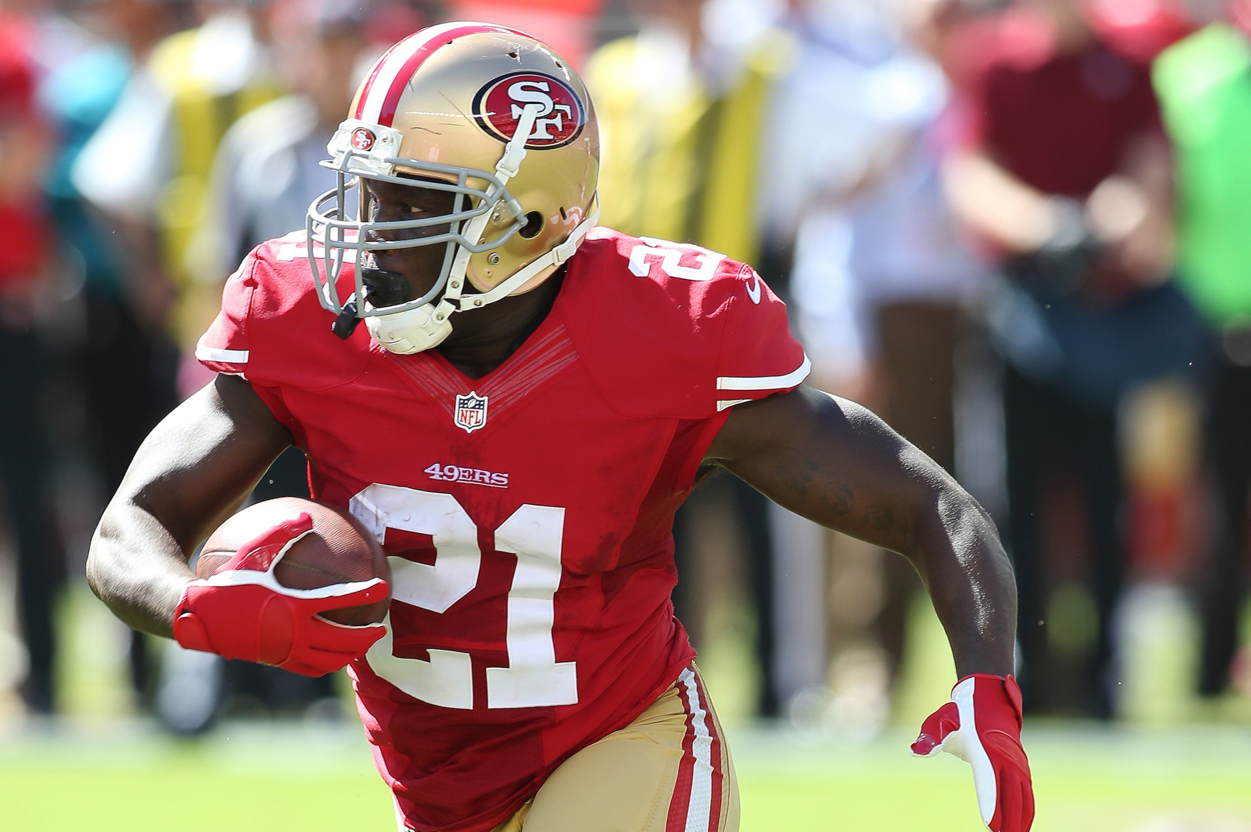 San Francisco 49ers running back Frank Gore #21 in action against the Kansas City Chiefs during an NFL game at Levi's Stadium in Santa Clara, Calif. on Sunday, Oct. 5, 2014. (AP Photo/Michael Zito)