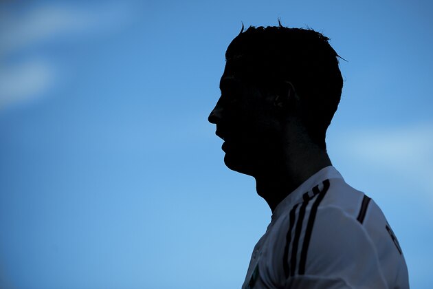 VALENCIA, SPAIN - OCTOBER 18:  Cristiano Ronaldo of Real Madrid watches during the La Liga match between Levante UD and Real Madrid at Ciutat de Valencia on October 18, 2014 in Valencia, Spain.  (Photo by Manuel Queimadelos Alonso/Getty Images)