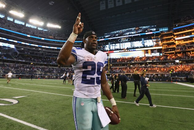 ARLINGTON, TX - OCTOBER 19:  DeMarco Murray #29 of the Dallas Cowboys walks off the field after a 31-21 win against the New York Giants at AT&T Stadium on October 19, 2014 in Arlington, Texas.   Murray became the first running back with seven straight 100-yard games to start the season.  (Photo by Ronald Martinez/Getty Images)