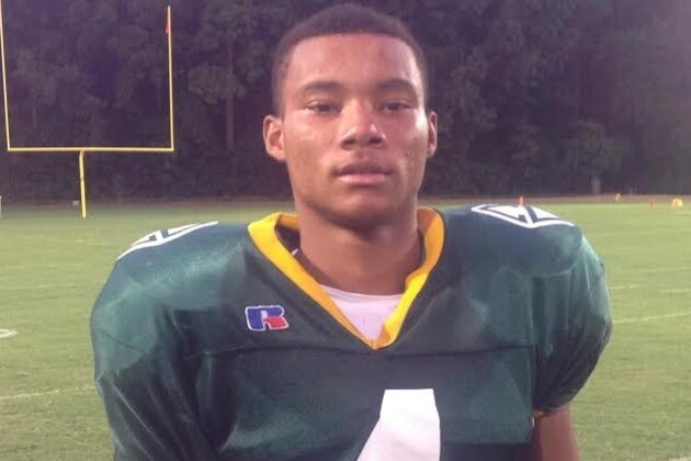 Florida head coach Will Muschamp paces the sidelines during the second half of an NCAA college football game against Missouri in Gainesville, Fla., Saturday, Oct. 18, 2014. Missouri won 42-13. (AP Photo/John Raoux)