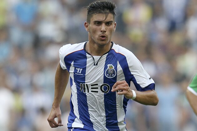 PORTO, PORTUGAL - JULY 27:  Porto's Portuguese midfielder Ruben Neves during a preseason friendly match between FC Porto and Saint-Etienne on July 27, 2014 in Porto, Portugal.  (Photo by Carlos Rodrigues/Getty Images)