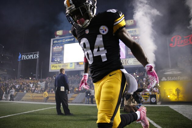 Pittsburgh Steelers wide receiver Antonio Brown (84) takes the field before the NFL football game against the Houston Texans, Monday, Oct. 20, 2014 in Pittsburgh. (AP Photo/Gene Puskar)