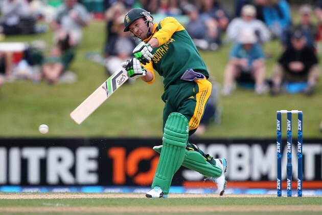 MOUNT MAUNGANUI, NEW ZEALAND - OCTOBER 21:  AB de Villiers of South Africa plays a shot during the One Day International match between New Zealand and South Africa at Bay Oval on October 21, 2014 in Mount Maunganui, New Zealand.  (Photo by Joel Ford/Getty Images)