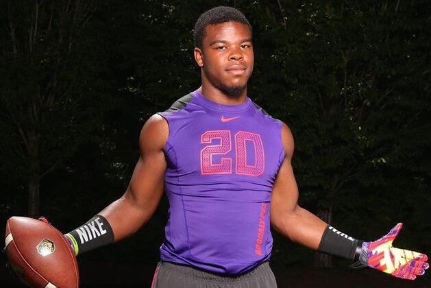 5-star running back Damien Harris offered support for the embattled Florida coach.