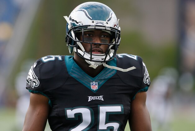 Aug 15, 2014; Foxborough, MA, USA; Philadelphia Eagles running back LeSean McCoy (25) warms up before the preseason game against the New England Patriots at Gillette Stadium. Mandatory Credit: David Butler II-USA TODAY Sports Aug 15, 2014; Foxborough, MA, USA; Philadelphia Eagles running back LeSean McCoy (25) warms up before the preseason game against the New England Patriots at Gillette Stadium. Mandatory Credit: David Butler II-USA TODAY Sports