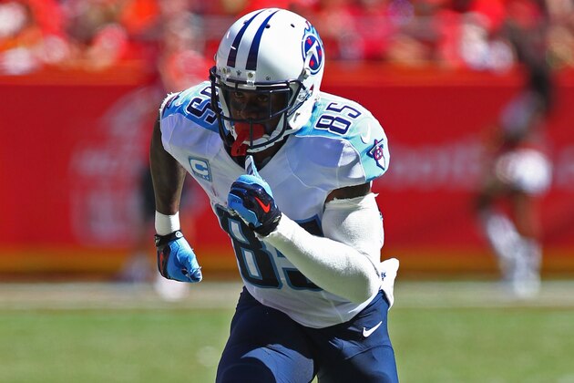 Tennessee Titans Nate Washington (85) runs down field during an NFL game against the Kansas City Chiefs on Sunday Sept. 7, 2014 at Arrowhead Stadium in Kansas City, MO. (AP Photo/TUSP, Jay Biggerstaff)