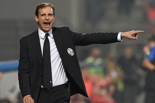 REGGIO NELL'EMILIA, ITALY - OCTOBER 18:  Massimiliano Allegri head coach of Juventus gestures during the Serie A match between US Sassuolo Calcio and Juventus FC at Mapei Stadium on October 18, 2014 in Reggio nell'Emilia, Italy.  (Photo by Giuseppe Bellini/Getty Images)