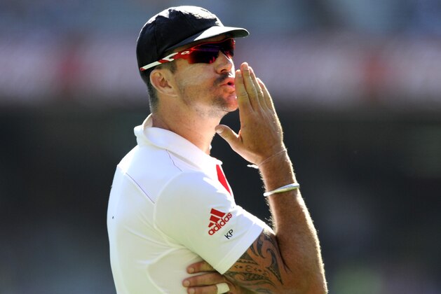 England's Kevin Pietersen blows a kiss while fielding against Australia during their Ashes cricket test match, Friday, Dec. 27, 2013, at the Melbourne Cricket Ground in Melbourne, Australia. England made 255 runs in their first innings. (AP Photo/Andy Brownbill)