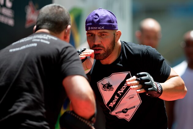 RIO DE JANEIRO, BRAZIL - OCTOBER 23: Glover Teixeira holds an open training session for media at Maracana Stadium on October 23, 2014 in Rio de Janeiro, Brazil.  (Photo by Buda Mendes/Getty Images)