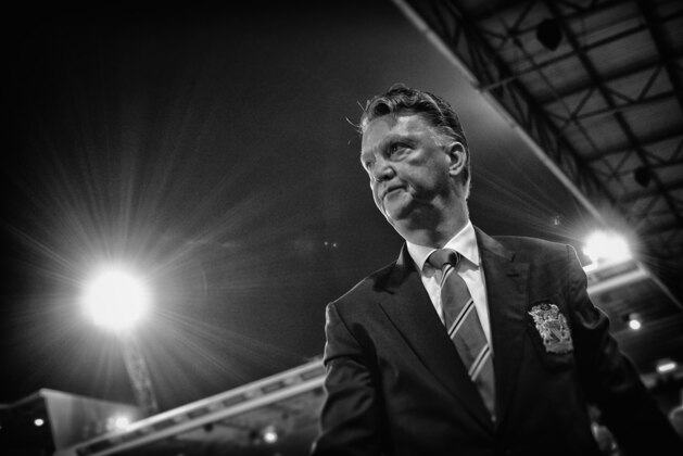 WEST BROMWICH, ENGLAND - OCTOBER 20: (EDITORS NOTE: This image was processed using digital filters) Manchester United manager Louis van Gaal looks on prior to the Barclays Premier League match between West Bromwich Albion and Manchester United at The Hawthorns on October 20, 2014 in West Bromwich, England. (Photo by Michael Regan/Getty Images)