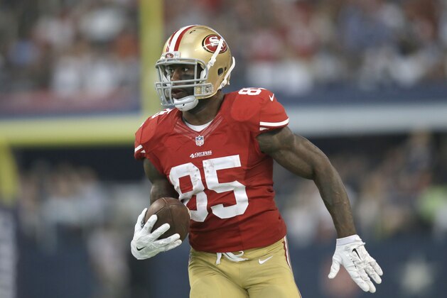 San Francisco 49ers tight end Vernon Davis (85) runs with the ball during the second half of an NFL football game, Sunday, Sept. 7, 2014, in Arlington, Texas. (AP Photo/Tony Gutierrez)