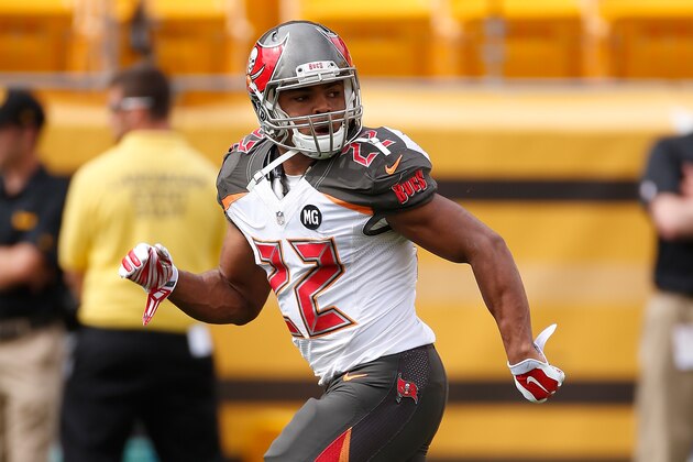 PITTSBURGH, PA - SEPTEMBER 28:  Doug Martin #22 of the Tampa Bay Buccaneers warms up prior to the game against the Pittsburgh Steelers at Heinz Field on September 28, 2014 in Pittsburgh, Pennsylvania.  (Photo by Gregory Shamus/Getty Images)