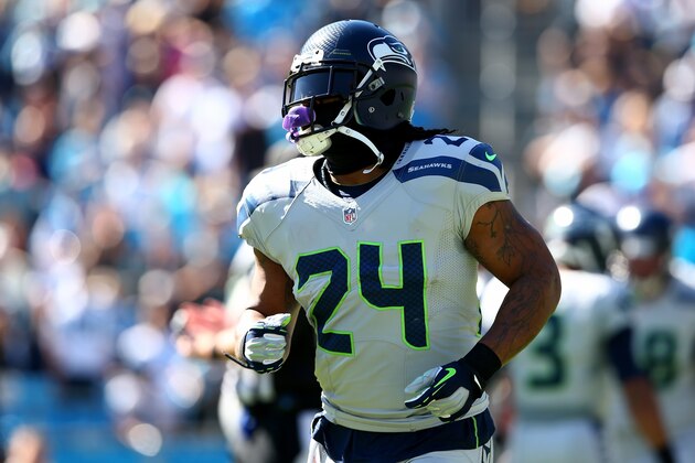 CHARLOTTE, NC - OCTOBER 26:  Marshawn Lynch #24 of the Seattle Seahawks during the game at Bank of America Stadium on October 26, 2014 in Charlotte, North Carolina.  (Photo by Streeter Lecka/Getty Images)