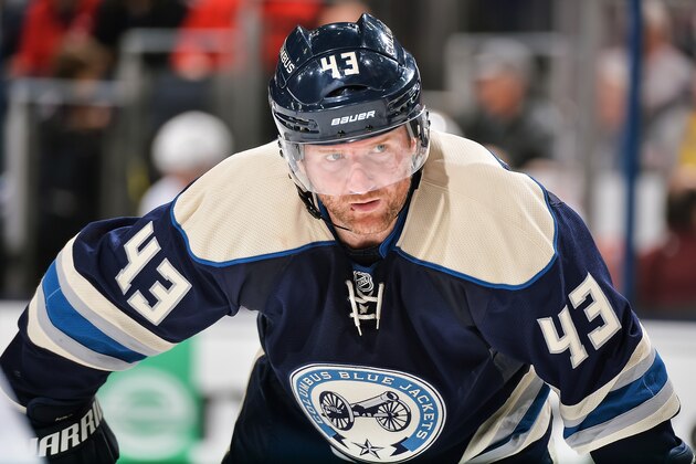 COLUMBUS, OH - OCTOBER 28:  Scott Hartnell #43 of the Columbus Blue Jackets waits for a face off against the Ottawa Senators on October 28, 2014 at Nationwide Arena in Columbus, Ohio. (Photo by Jamie Sabau/NHLI via Getty Images)