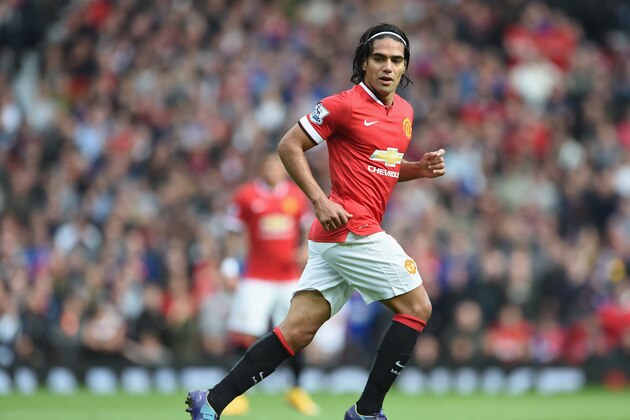 MANCHESTER, ENGLAND - OCTOBER 05: Radamel Falcao of Manchester United in action during the Barclays Premier League match between Manchester United and Everton at Old Trafford on October 5, 2014 in Manchester, England.  (Photo by Michael Regan/Getty Images)