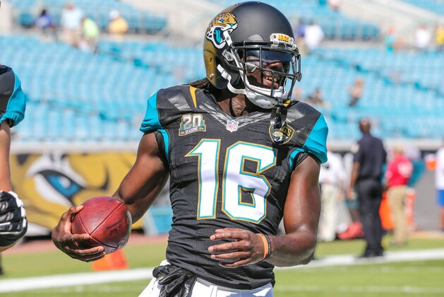 Jacksonville Jaguars wide receiver Denard Robinson (16) warms up prior to the Miami Dolphins at Jacksonville Jaguars NFL football game Sunday, October 26, 2014 in Jacksonville, Fla. (AP Photo/Gary McCullough)