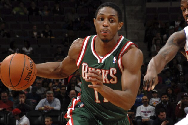 AUBURN HILLS, MI - MARCH 31:  Brandon Knight #11 of the Milwaukee Bucks handles the ball against the Detroit Pistons on March 31, 2014 at The Palace of Auburn Hills in Auburn Hills, Michigan. NOTE TO USER: User expressly acknowledges and agrees that, by downloading and/or using this photograph, User is consenting to the terms and conditions of the Getty Images License Agreement.  Mandatory Copyright Notice: Copyright 2014 NBAE (Photo by Allen Einstein/NBAE via Getty Images)