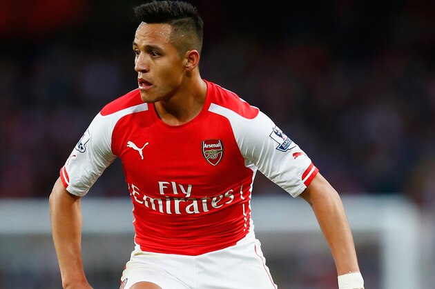 LONDON, ENGLAND - NOVEMBER 01:  Alexis Sanchez of Arsenal in action during the Barclays Premier League match between Arsenal and Burnley at Emirates Stadium on November 1, 2014 in London, England.  (Photo by Julian Finney/Getty Images)