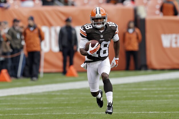 Cleveland Browns wide receiver Taylor Gabriel warms up before an NFL football game against the Tampa Bay Buccaneers Sunday, Nov. 2, 2014, in Cleveland. (AP Photo/Tony Dejak)