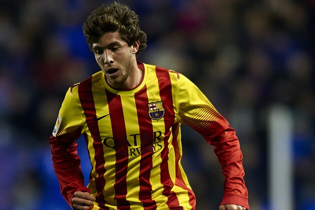 VALENCIA, SPAIN - JANUARY 22:  Sergi Roberto of Barcelona runs with the ball during the Copa del Rey Quarter Final First Leg match between Levante UD and FC Barcelona at Ciutat de Valencia on January 22, 2014 in Valencia, Spain.  (Photo by Manuel Queimadelos Alonso/Getty Images)