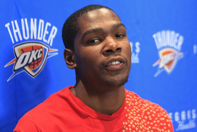 Oklahoma City Thunder's Kevin Durant is pictured at the team's final media session before breaking for the offseason, Thursday, April 16, 2009, in Oklahoma City. Durant said he will be returning to school during the summer. (AP Photo/Sue Ogrocki)