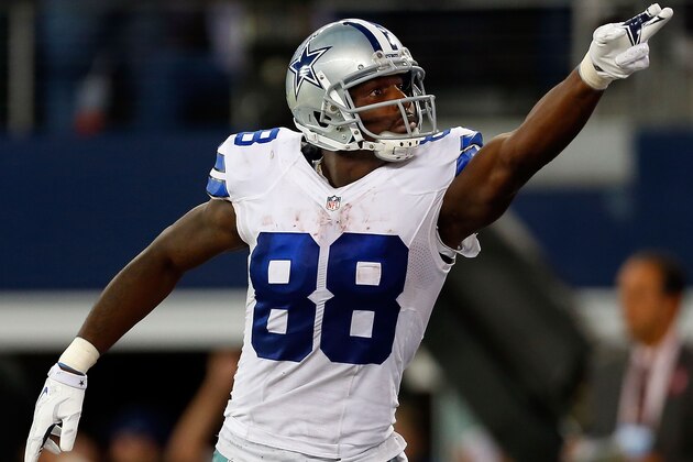 ARLINGTON, TX - OCTOBER 19:  Dez Bryant #88 of the Dallas Cowboys reacts after scoring a touchdown against the New York Giants in the second half at AT&T Stadium on October 19, 2014 in Arlington, Texas.  (Photo by Wesley Hitt/Getty Images)
