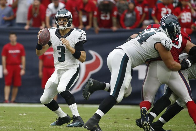 Philadelphia Eagles quarterback Mark Sanchez (3) looks to pass during the second quarter of an NFL football game, Sunday, Nov. 2, 2014, in Houston. (AP Photo/Tony Gutierrez)