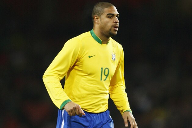 LONDON - FEBRUARY 06:  Adriano of Brazil in action during the International friendly match between Brazil and Portugal at the Emirates Stadium on February 6, 2006 in London, England.  (Photo by Clive Mason/Getty Images)