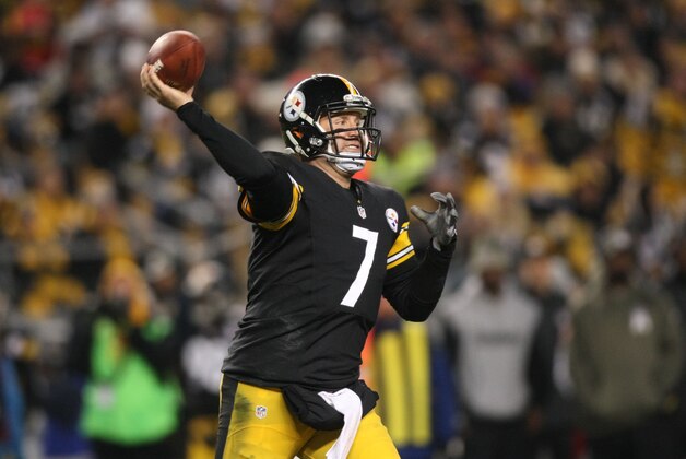 Nov 2, 2014; Pittsburgh, PA, USA; Pittsburgh Steelers quarterback Ben Roethlisberger (7) throws a pass against the Baltimore Ravens during the second half of the game at Heinz Field. The Steelers won the game, 43-23. Mandatory Credit: Jason Bridge-USA TODAY Sports