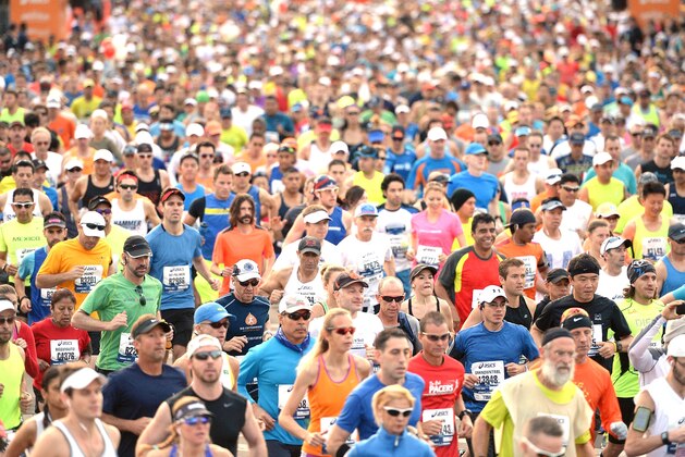 LOS ANGELES, CA - MARCH 09:  Start of the Los Angeles Marathon at Dodger Stadium on March 9, 2014 in Los Angeles, California.  (Photo by Harry How/Getty Images)