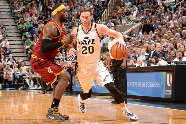 SALT LAKE CITY, UT - NOVEMBER 5:  Gordon Hayward #20 of the Utah Jazz handles the ball against the Cleveland Cavaliers at EnergySolutions Arena on November 5, 2014 in Salt Lake City, Utah. NOTE TO USER: User expressly acknowledges and agrees that, by downloading and or using this Photograph, User is consenting to the terms and conditions of the Getty Images License Agreement. Mandatory Copyright Notice: Copyright 2014 NBAE (Photo by Andrew D. Bernstein/NBAE via Getty Images)