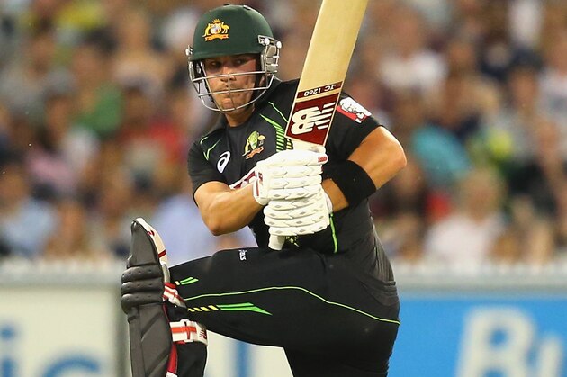 MELBOURNE, AUSTRALIA - NOVEMBER 07:  Aaron Finch of Australia bats during game two of the International Twenty20 Series between Australia and South Africa at Melbourne Cricket Ground on November 7, 2014 in Melbourne, Australia.  (Photo by Quinn Rooney/Getty Images)