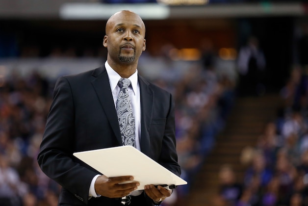 Nov 5, 2014; Sacramento, CA, USA; Denver Nuggets head coach Brian Shaw during a timeout against the Sacramento Kings during the first quarter at Sleep Train Arena. Mandatory Credit: Kelley L Cox-USA TODAY Sports
