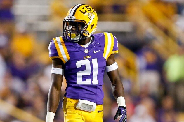 Sep 14, 2013; Baton Rouge, LA, USA; LSU Tigers defensive back Rashard Robinson (21) against the Kent State Golden Flashes during the second half of a game at Tiger Stadium. LSU defeated Kent State 45-13. Mandatory Credit: Derick E. Hingle-USA TODAY Sports