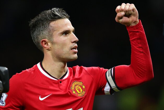 MANCHESTER, ENGLAND - OCTOBER 26:  Robin van Persie of Manchester United reacts at the end of the Barclays Premier League match between Manchester United and Chelsea at Old Trafford on October 26, 2014 in Manchester, England.  (Photo by Alex Livesey/Getty Images)