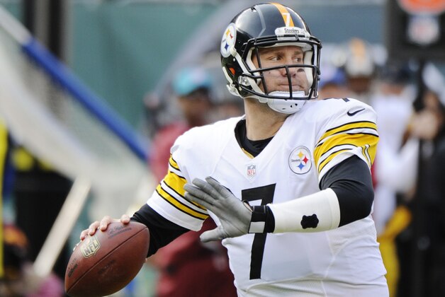 Pittsburgh Steelers quarterback Ben Roethlisberger (7) prepares to throw a pass during the first half of an NFL football game against the New York Jets, Sunday, Nov. 9, 2014, in East Rutherford, N.J. (AP Photo/Bill Kostroun)