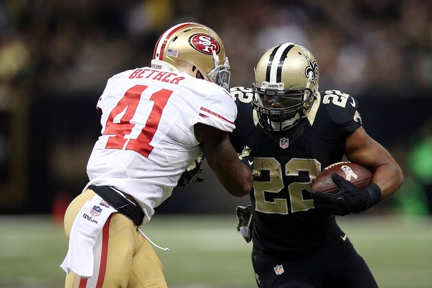 NEW ORLEANS, LA - NOVEMBER 09:  Mark Ingram #22 of the New Orleans Saints is pursued by Antoine Bethea #41 of the San Francisco 49ers during the third quarter of a game at the Mercedes-Benz Superdome on November 9, 2014 in New Orleans, Louisiana.  (Photo by Chris Graythen/Getty Images)