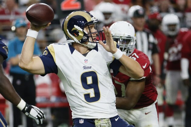 St. Louis Rams quarterback Austin Davis (9) throws against the Arizona Cardinals during the second half of an NFL football game, Sunday, Nov. 9, 2014, in Glendale, Ariz. (AP Photo/Matt York)