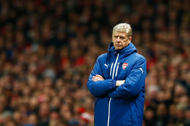 LONDON, ENGLAND - NOVEMBER 04:  Arsene Wenger manager of Arsenal looks on during the UEFA Champions League Group D match between Arsenal FC and RSC Anderlecht at Emirates Stadium on November 4, 2014 in London, United Kingdom.  (Photo by Michael Regan/Getty Images)