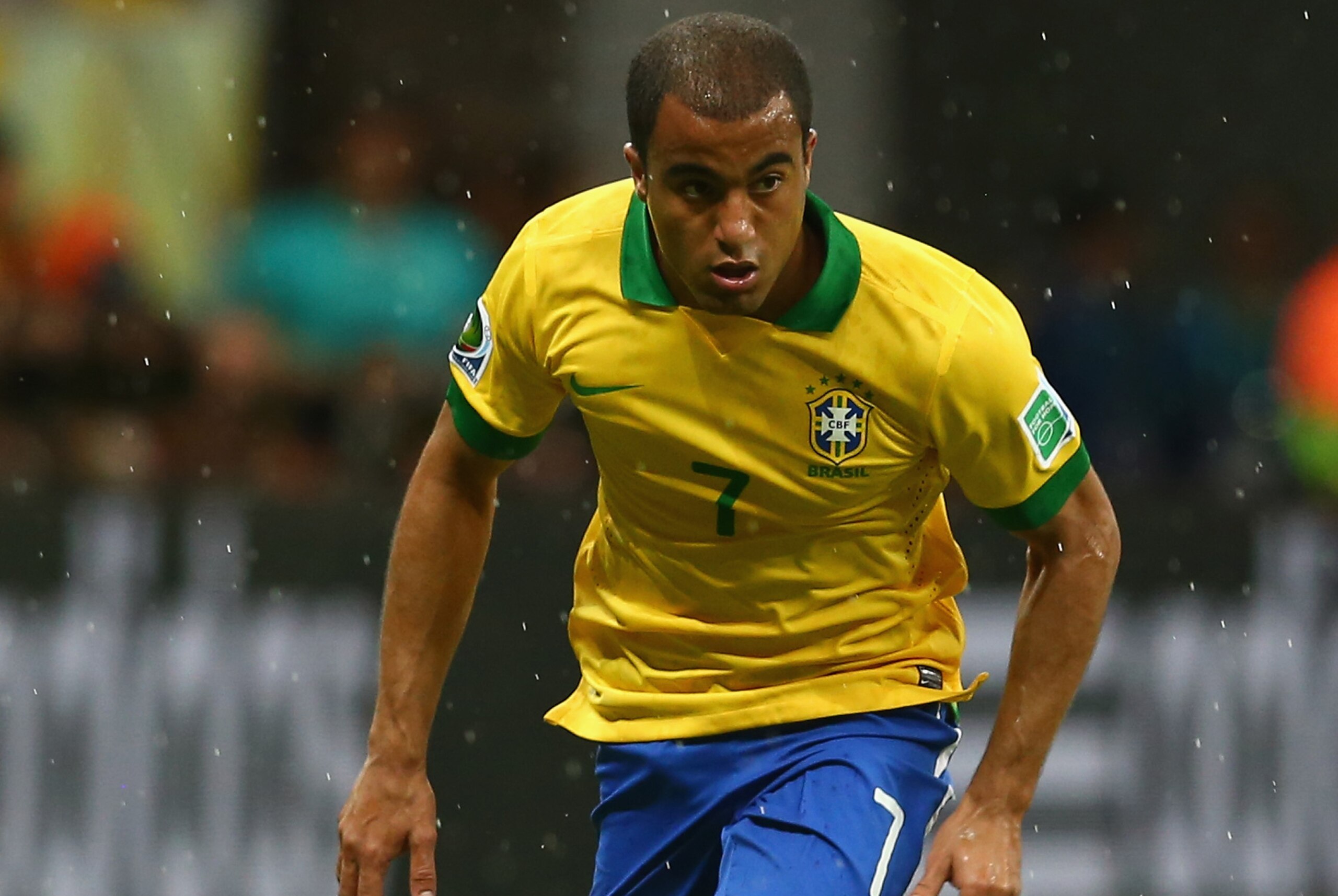 BRASILIA, BRAZIL - JUNE 15:  Lucas Moura of Brazil  in action during the FIFA Confederations Cup Brazil 2013 Group A match between Brazil and Japan at National Stadium on June 15, 2013 in Brasilia, Brazil.  (Photo by Robert Cianflone/Getty Images)