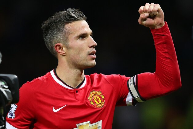 MANCHESTER, ENGLAND - OCTOBER 26:  Robin van Persie of Manchester United reacts at the end of the Barclays Premier League match between Manchester United and Chelsea at Old Trafford on October 26, 2014 in Manchester, England.  (Photo by Alex Livesey/Getty Images)
