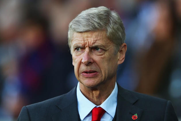 SWANSEA, WALES - NOVEMBER 09:  Arsene Wenger manager of Arsenal looks on prior to the Barclays Premier League match between Swansea City and Arsenal at Liberty Stadium on November 9, 2014 in Swansea, Wales.  (Photo by Michael Steele/Getty Images)
