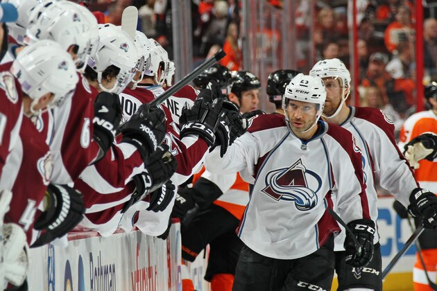 PHILADELPHIA, PA - NOVEMBER 08: Maxime Talbot #25 of the Colorado Avalanche celebrates his third period goal against the Philadelphia Flyers with his teammates on the bench on November 8, 2014 at the Wells Fargo Center in Philadelphia, Pennsylvania.  (Photo by Len Redkoles/NHLI via Getty Images)
