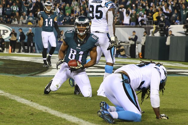 PHILADELPHIA, PA - NOVEMBER 10: Jordan Matthews #81 of the Philadelphia Eagles scores a touchdown against the Carolina Panthers on November 10, 2014 at Lincoln Financial Field in Philadelphia, Pennsylvania. (Photo by Elsa/Getty Images)
