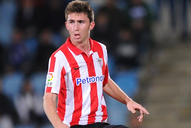 GETAFE, SPAIN - OCTOBER 28:  Aymeric Laporte of Athletic Club in action during the start of the La Liga match between Getafe CF and Athletic Club at Coliseum Alfonso Perez stadium on October 28, 2013 in Getafe, Spain.  (Photo by Denis Doyle/Getty Images)